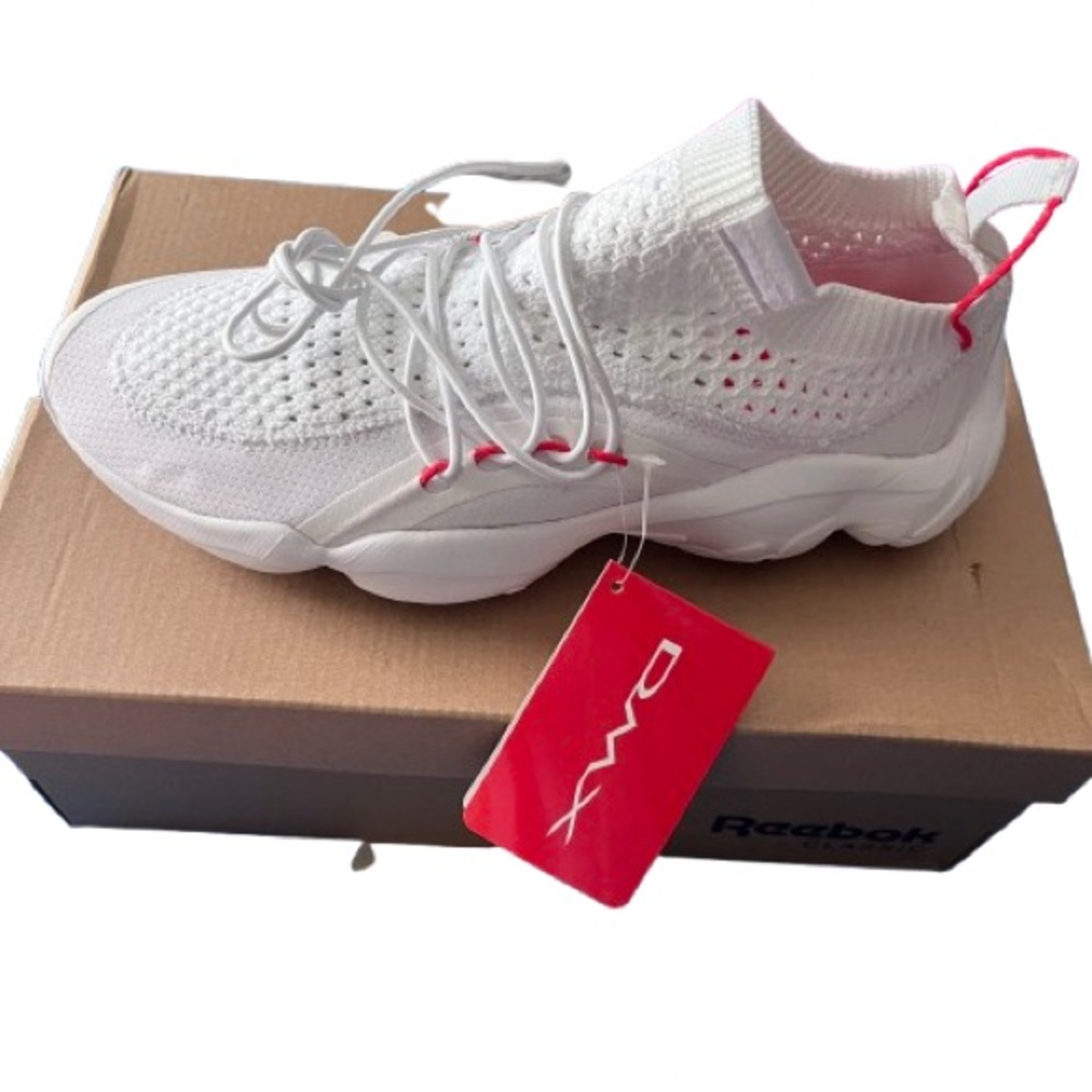 Reebok White and Cherry DMX Fusion Sneakers - Picture 2 of 5